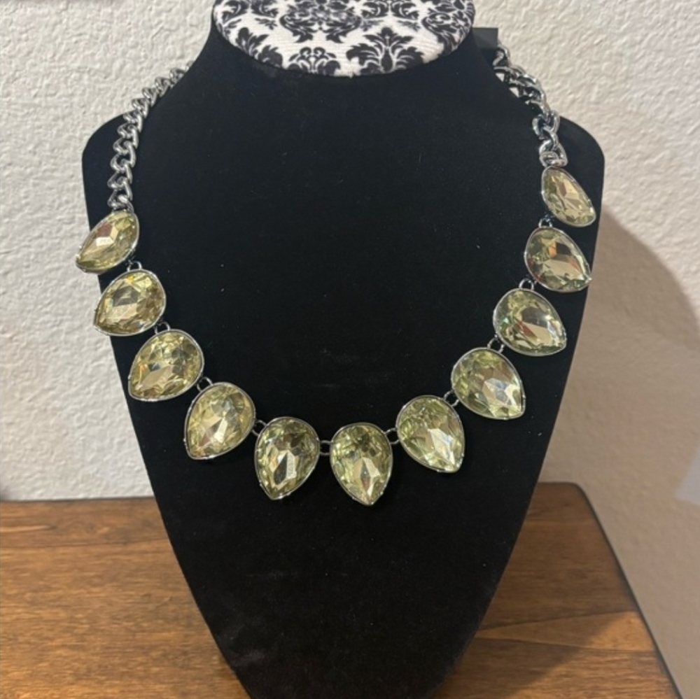 Simply Vera Vera Wang Silver & Green Necklace with Teardrop Accents